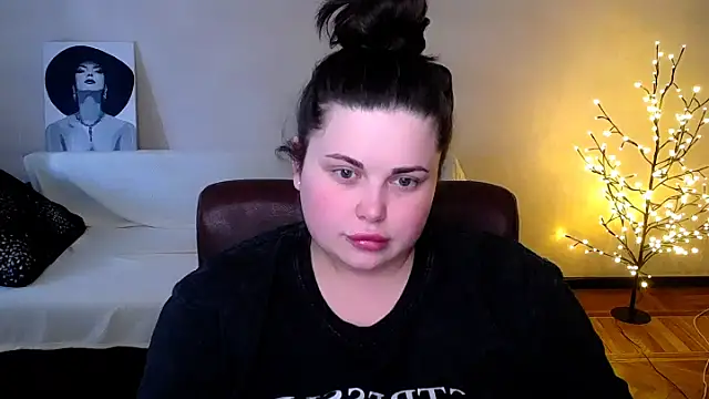 Emily_Mo webcam
