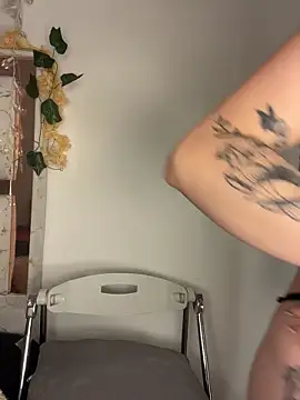 Sara_Sophia420 webcam