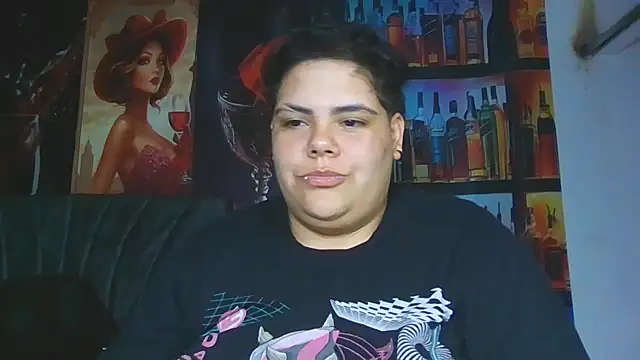 Hailey_Curvy webcam