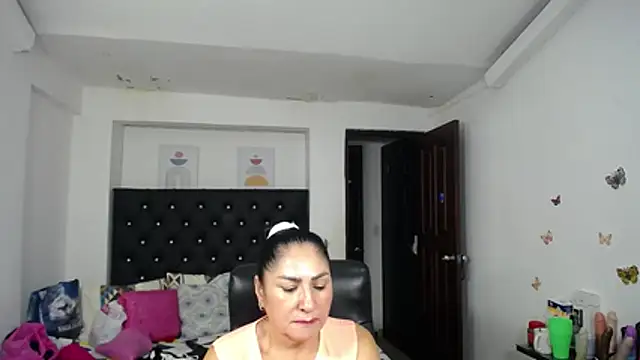 mature_bigboobs10 webcam