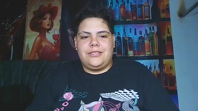 Hailey_Curvy webcam