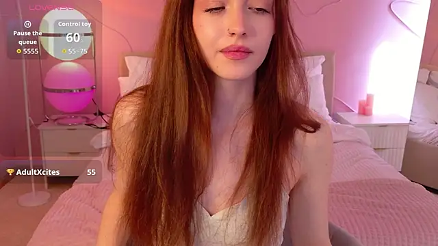 SallyPinkman webcam