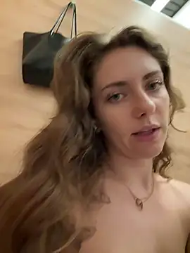 MariiD webcam