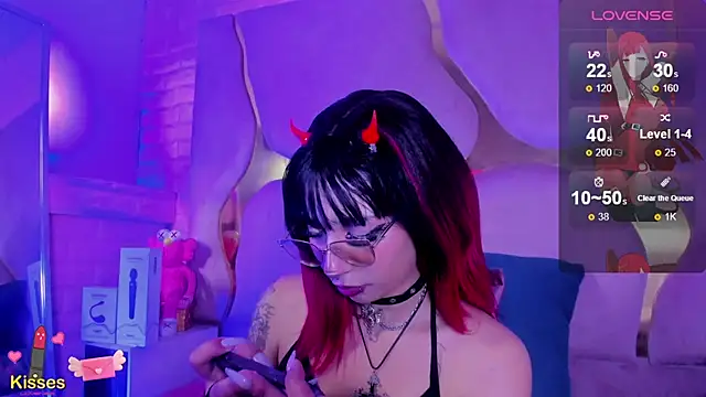 NaniiSisy webcam