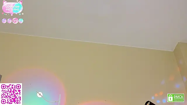 OliviaKis_ webcam
