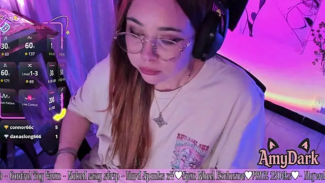 _AmyDark webcam