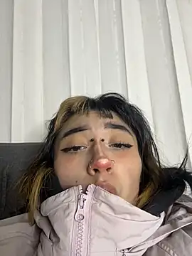 baby_akuma live cam on StripChat