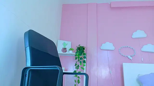 SeleneGibson__ webcam