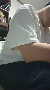 07YUKIO live cam on StripChat