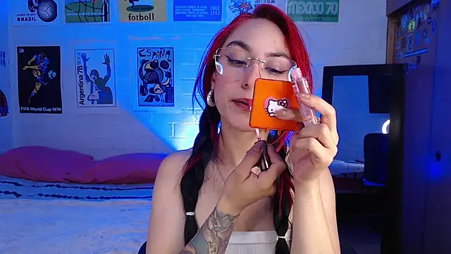 Amy66 live cam on StripChat