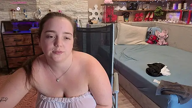 Kimberly-Caprice webcam