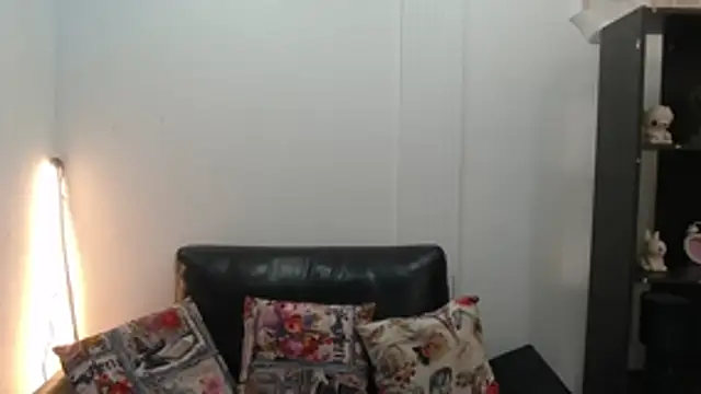 laura_copers - Laura_Copers's free webcam - UK Sex Cams