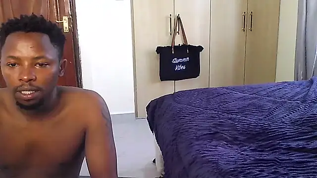 Jojo_and_Wayne webcam