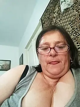 MilaCold5443 webcam