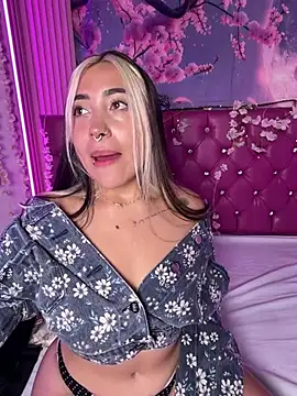 ManuelaVeeleez webcam