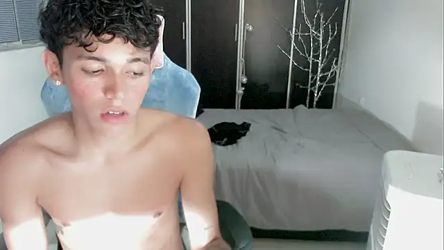 2c_Bby webcam