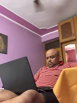 Dick_6inches_Delhi webcam