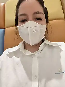 Mina-02 live cam