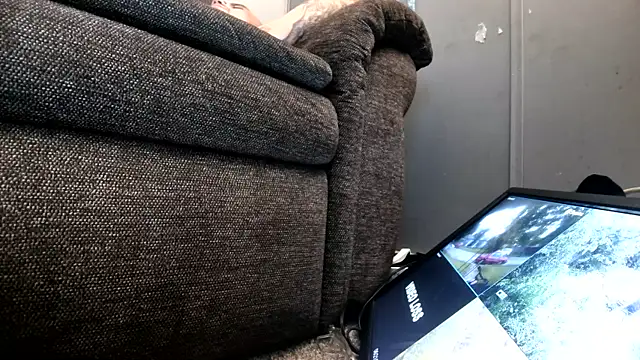 Ig0tme4lif3 webcam