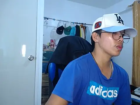 holly_oreo (M young) - CUM