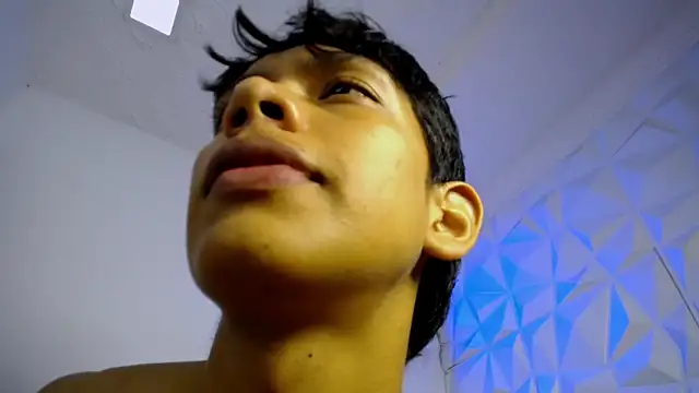 Rick_oficiall live cam on StripChat