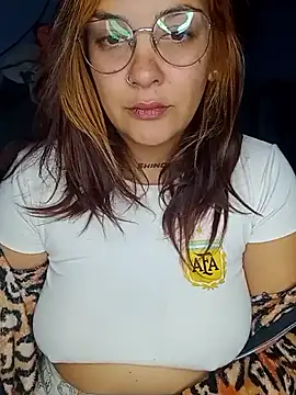 kuramaqueen live cam