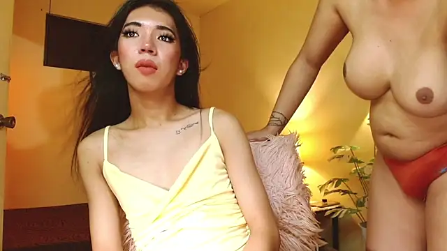 Miss-Hella webcam