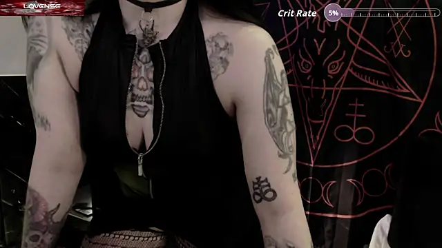 Evil_Queen_666 webcam