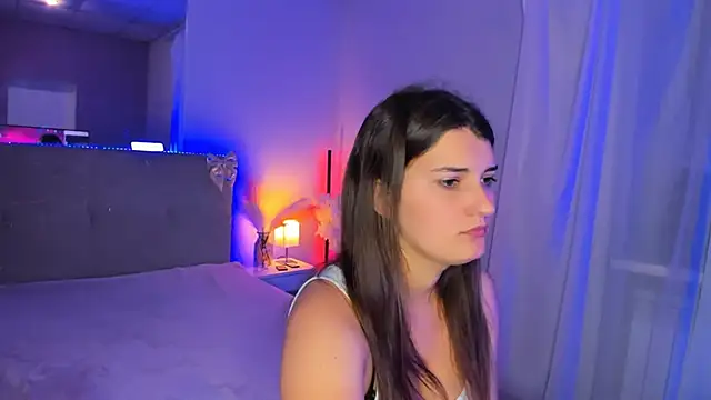 Laura_Leee webcam