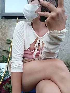Linda-yiyi webcam