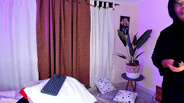 ViolettGomez_93 webcam