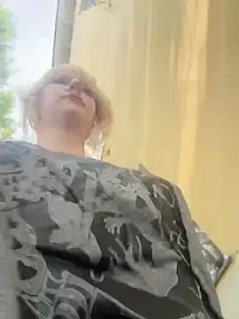 RonnieKiss webcam