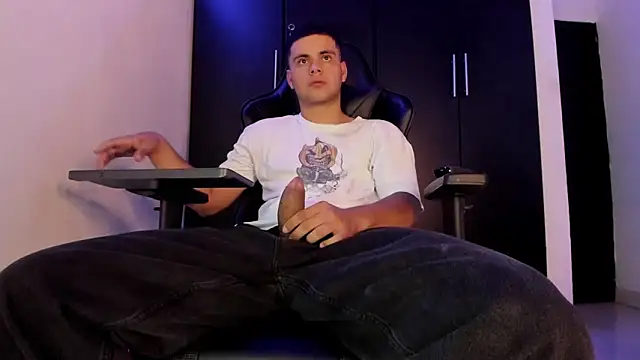 Liam_Mateo webcam