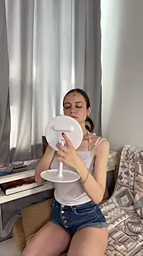MalvinaTrafford webcam