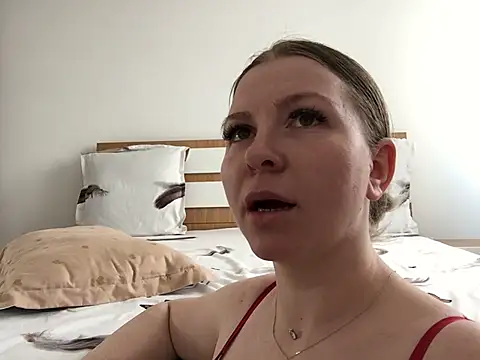 Aliceandmario webcam