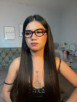 JassmineLove webcam