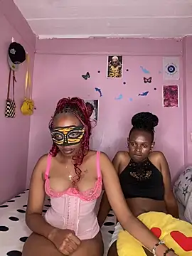 Spooky_icy live cam on StripChat
