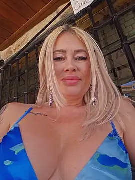 MILFBARBY live cam
