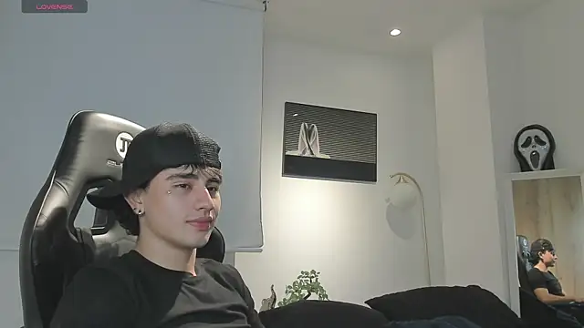 zack_lenox webcam