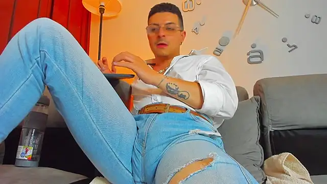 Leo_Hunt_ webcam