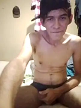 Cloud0nMycock webcam