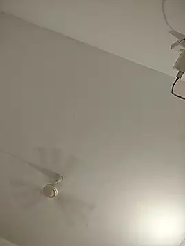 NakedMILFx live cam