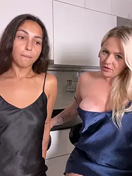 Keep_us_wild live cam