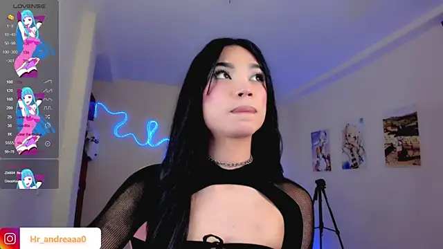IamAndrea01 live cam on StripChat