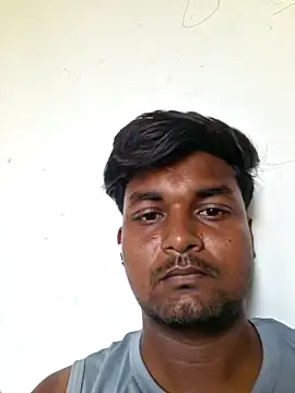 Gujju_here webcam