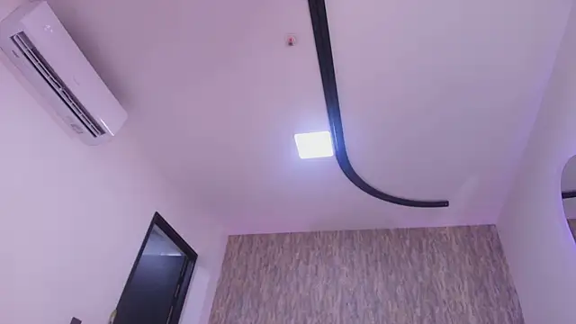 raven_lilith_ webcam