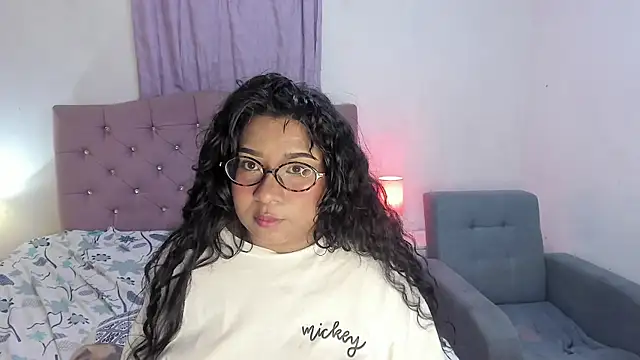 Latinabombsheell webcam