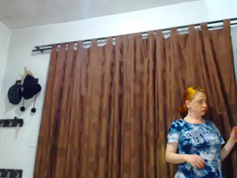 Redhead_incandy webcam