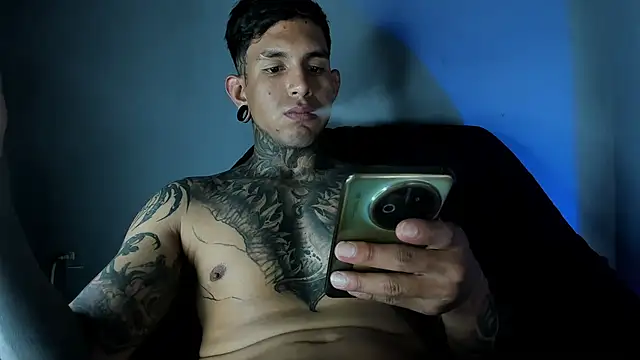 Travisttanner28 webcam