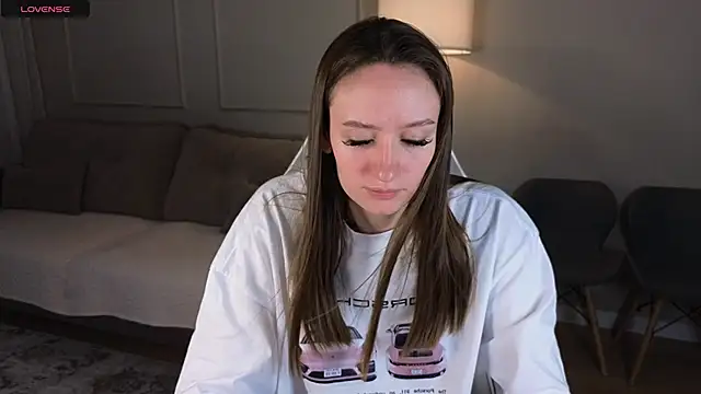 cutienaughtygirl webcam